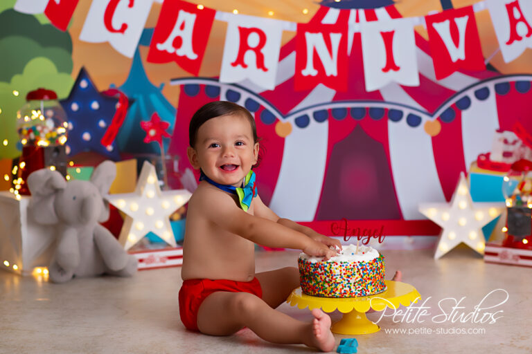 First Birthday Baby Photographer Cake Smash Naperville Chicago Illinois