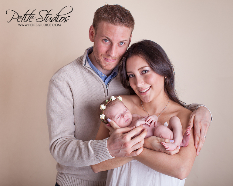 Chicago / Naperville Newborn and Family Photographer Newborn Girl and Family 