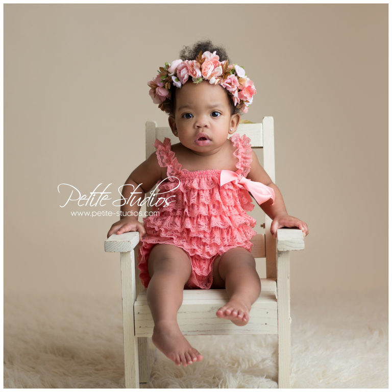 CHICAGO AND NAPERVILLE BABY PHOTOGRAPHER – CAKE SMASH – FIRST BIRTHDAY -