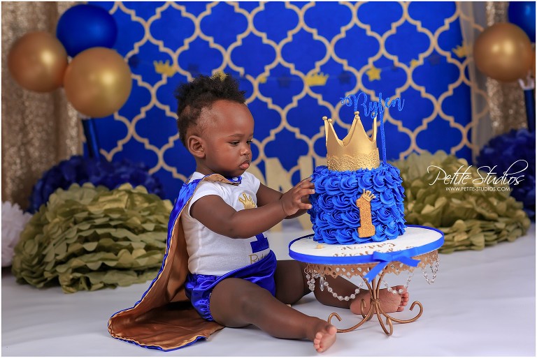 Boys 1st Birthday Crown Cake Smash 