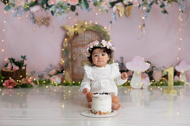 First Birthday Baby Photographer Cake Smash Naperville Chicago Illinois