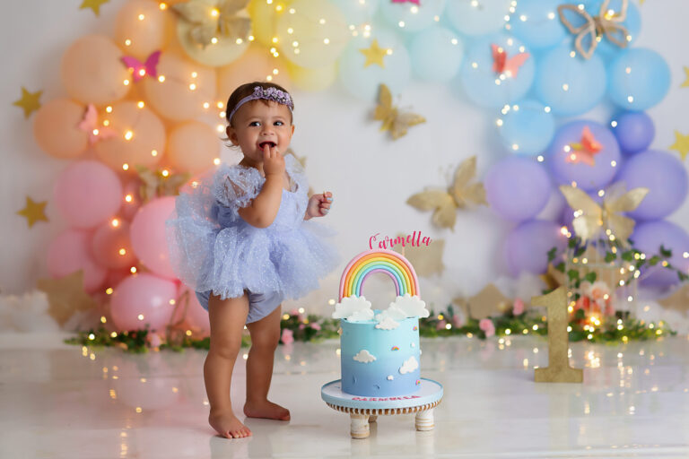 First Birthday Baby Photographer Cake Smash Naperville Chicago Illinois