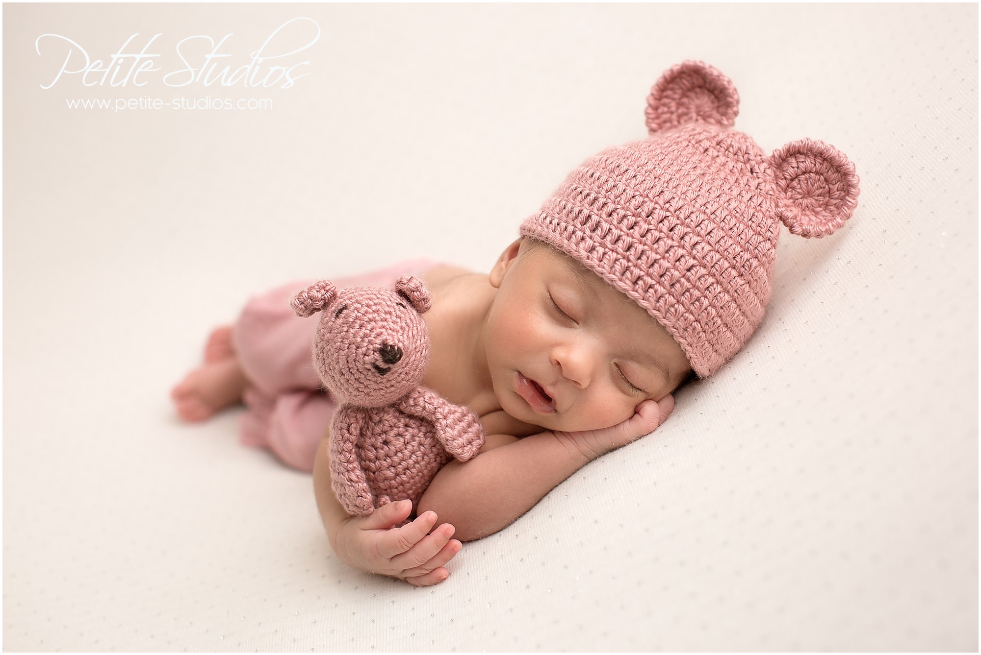 Naperville and Chicago newborn photographer, baby photos, newborn photographer