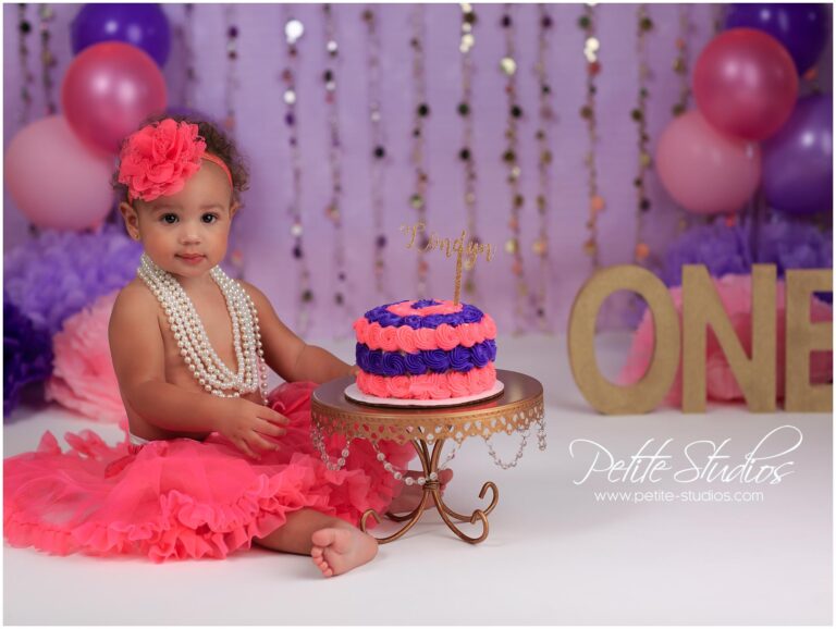 First Birthday Baby Photographer Cake Smash Naperville Chicago Illinois