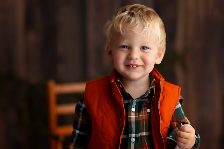 Kid and family photographer Chicago and Naperville photo studio