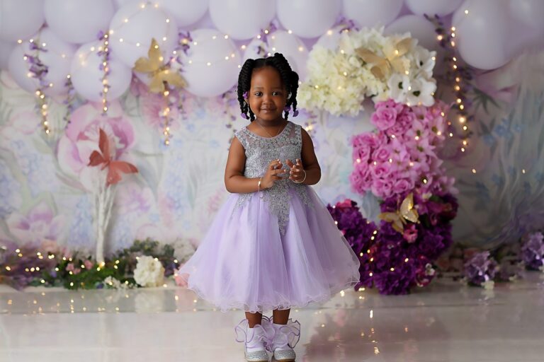 Kid and family photographer Chicago and Naperville photo studio